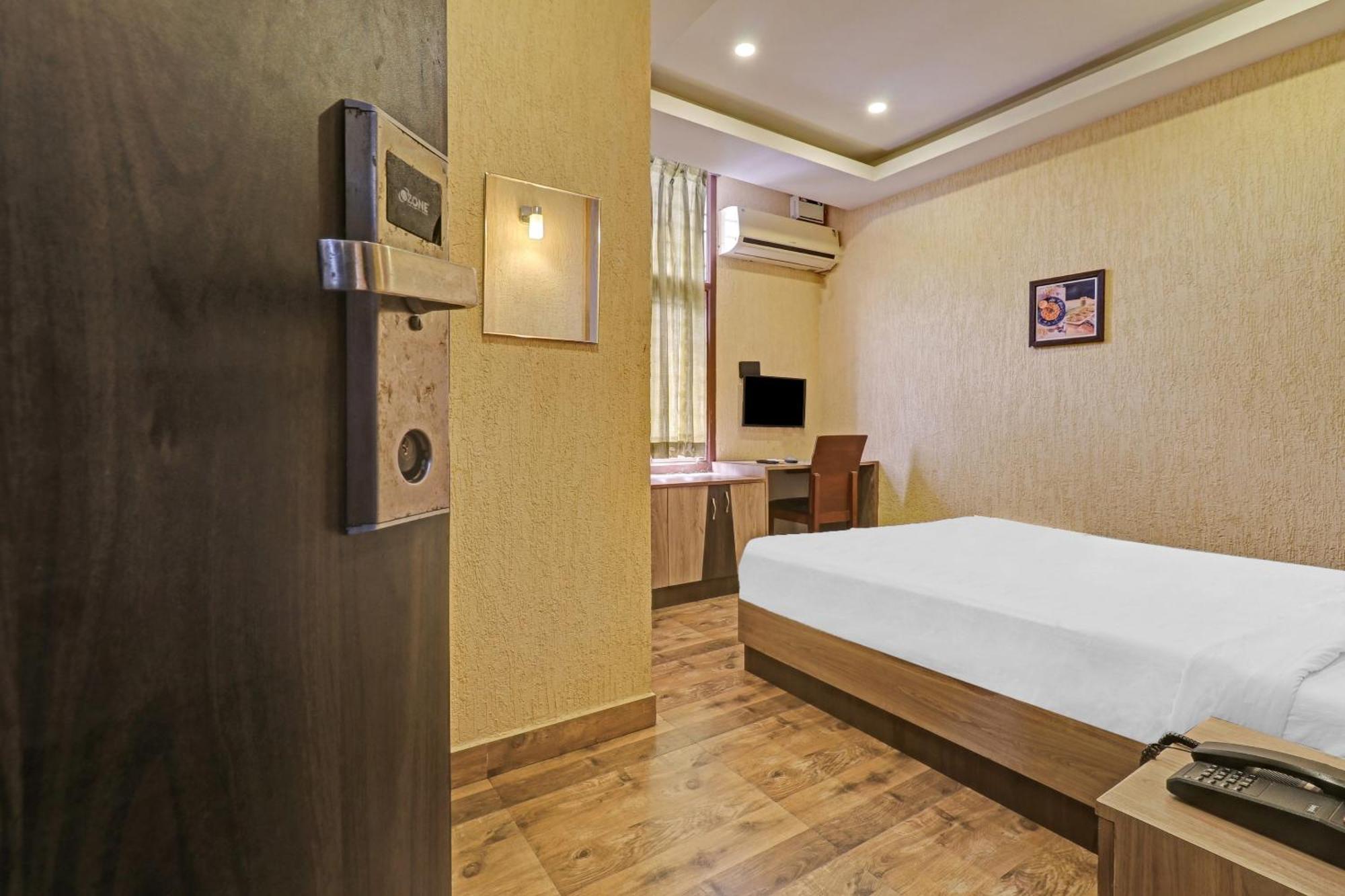 Hotel O Anbu Residency Tiruchirappalli Exteriör bild